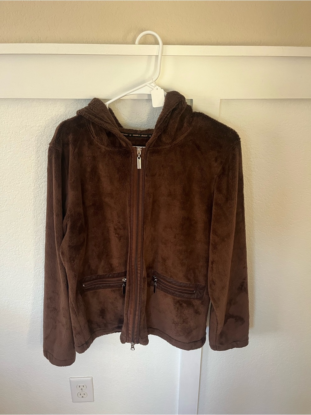 Wooly Bully Wear Colorado Women's XL Full-zip Sweater.